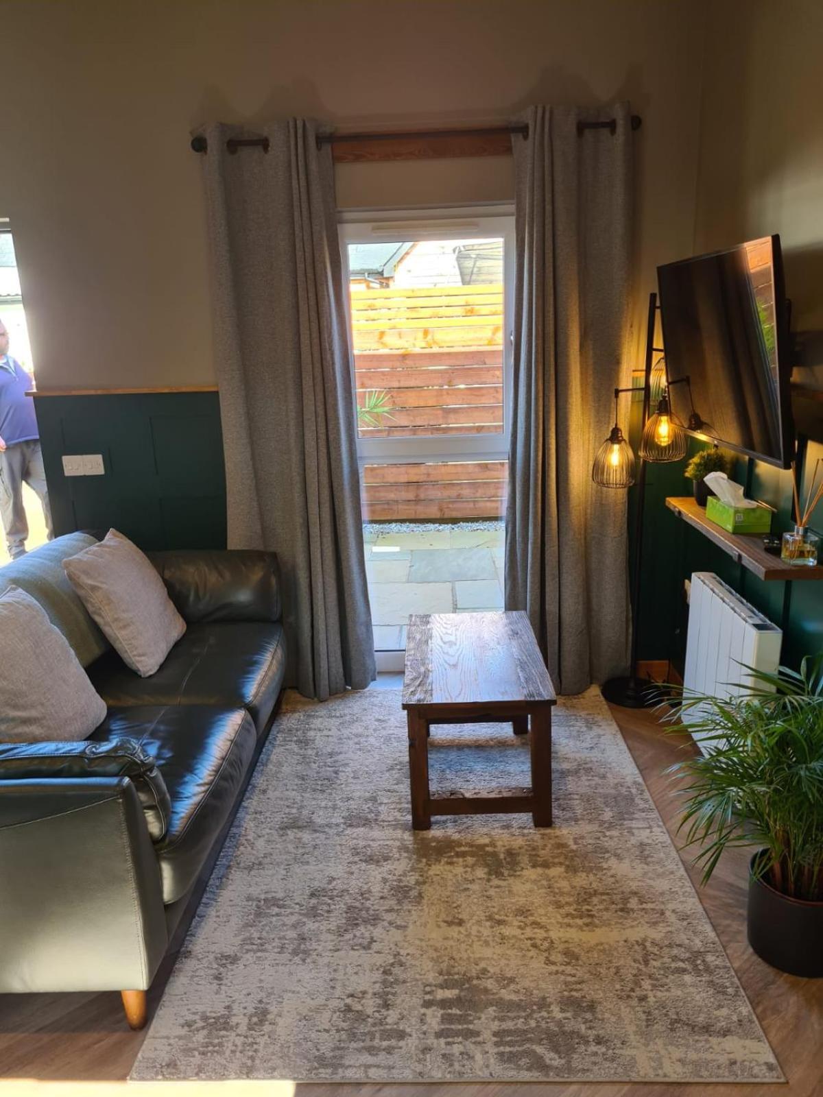 The Hide Apartment Ullapool Bagian luar foto