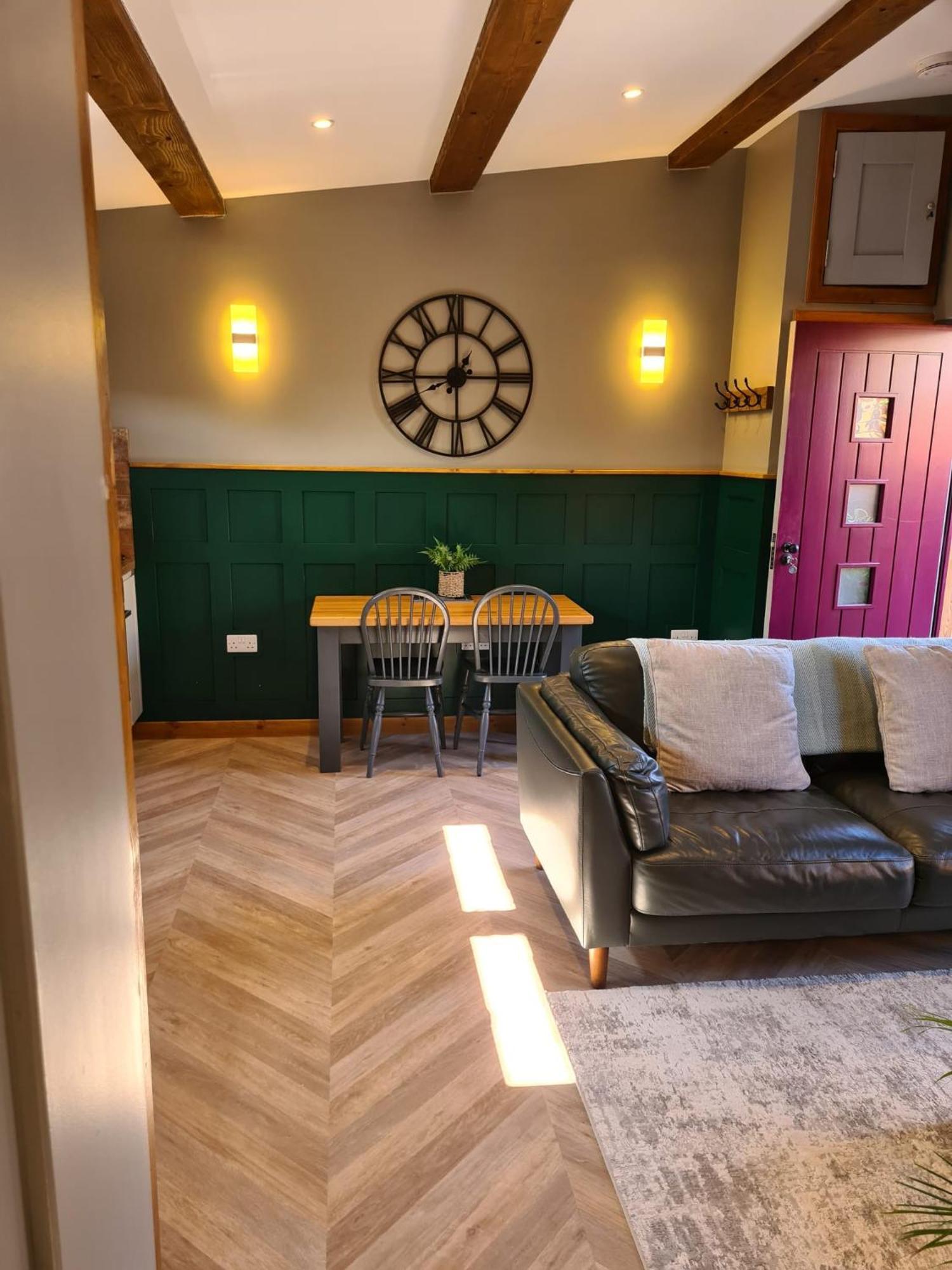 The Hide Apartment Ullapool Bagian luar foto